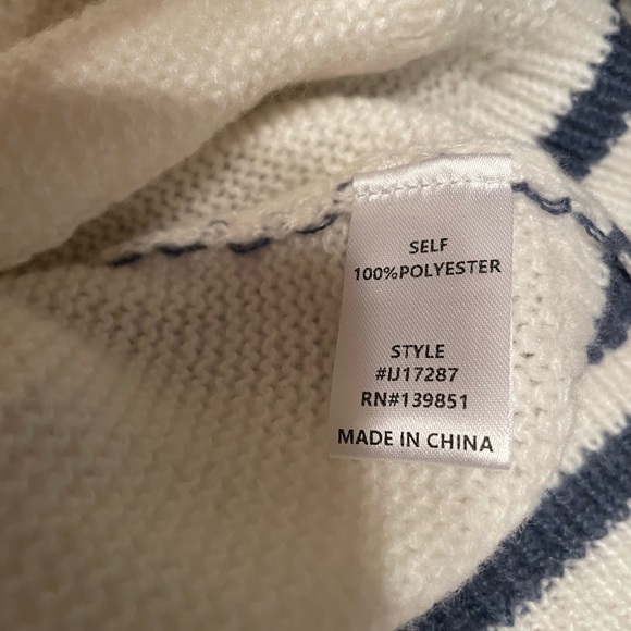 Oddi Women's White and Blue Striped Sweater Lg NWT - Picture 14 of 15
